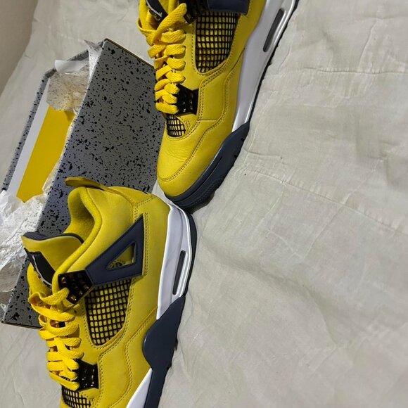 Air Jordan 4 Retro ‘Lighting’ - Picture 4 of 4